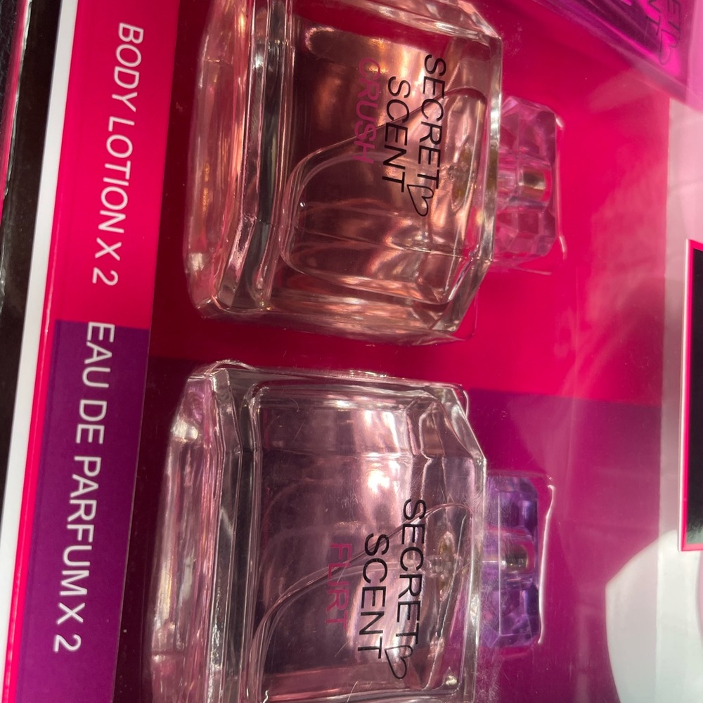 Parfume and lotion Gift Set Box - Picture 2 of 4